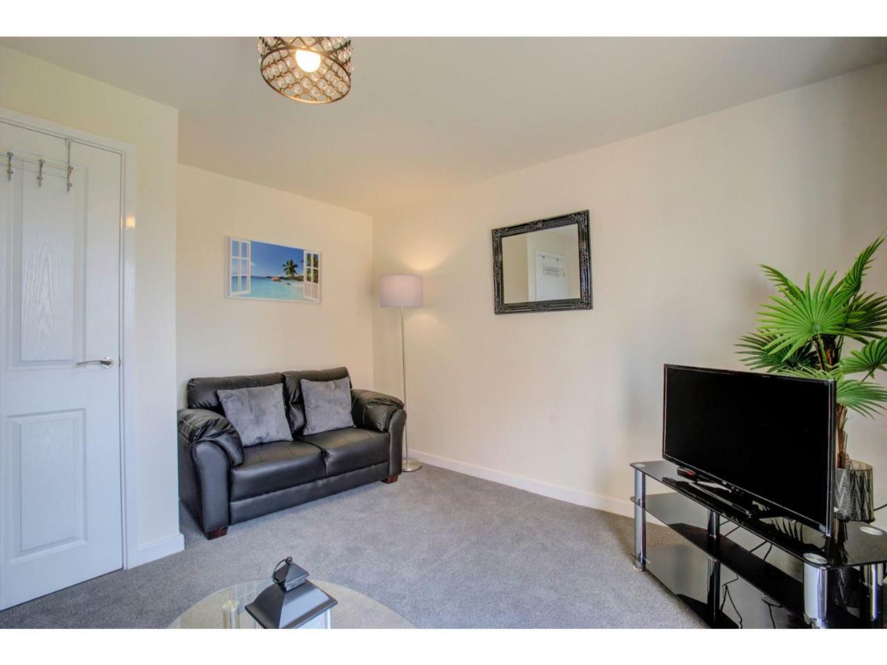 Newly Built, Splendid House For 5 In Manchester! Экстерьер фото