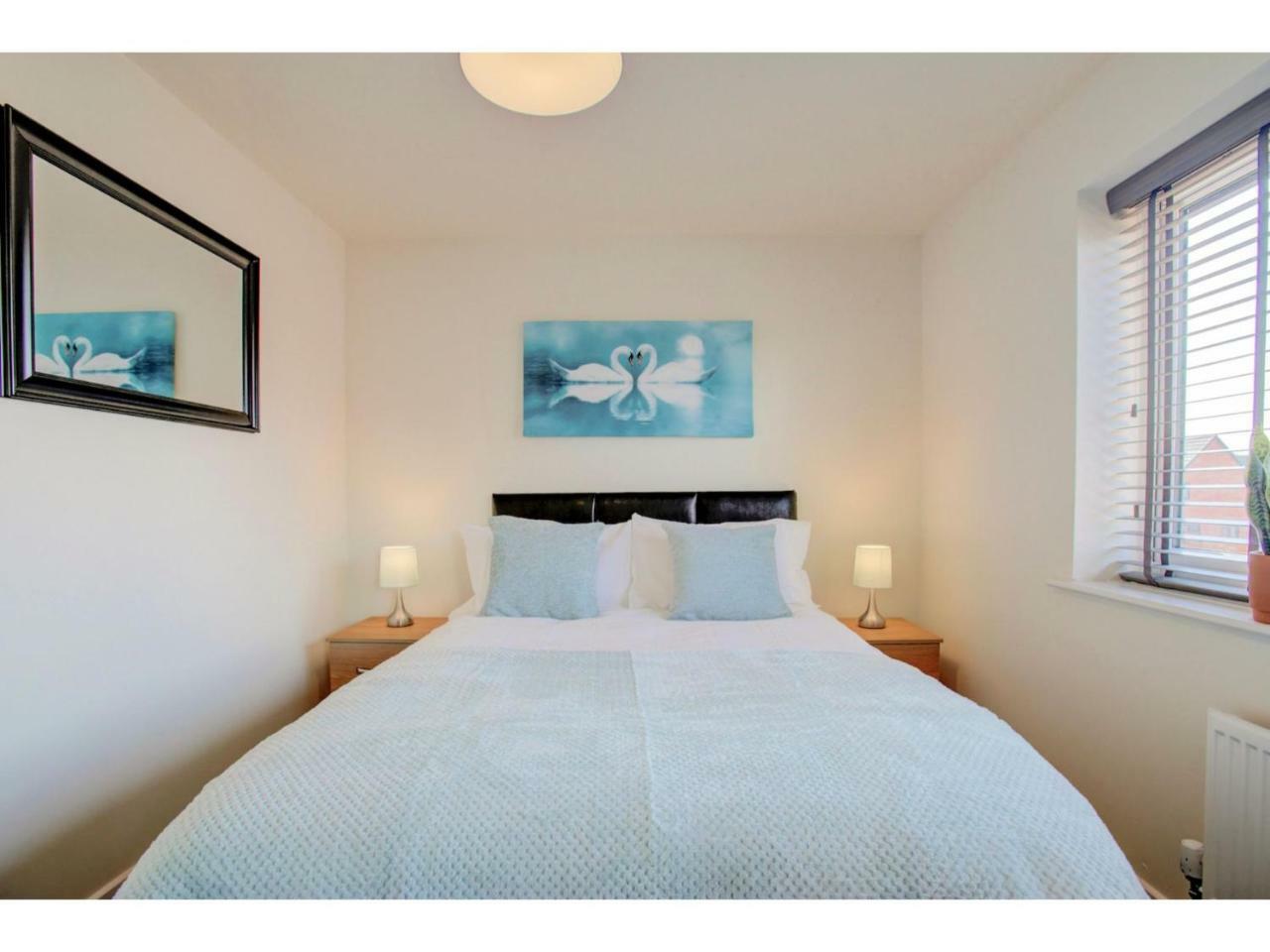 Newly Built, Splendid House For 5 In Manchester! Экстерьер фото