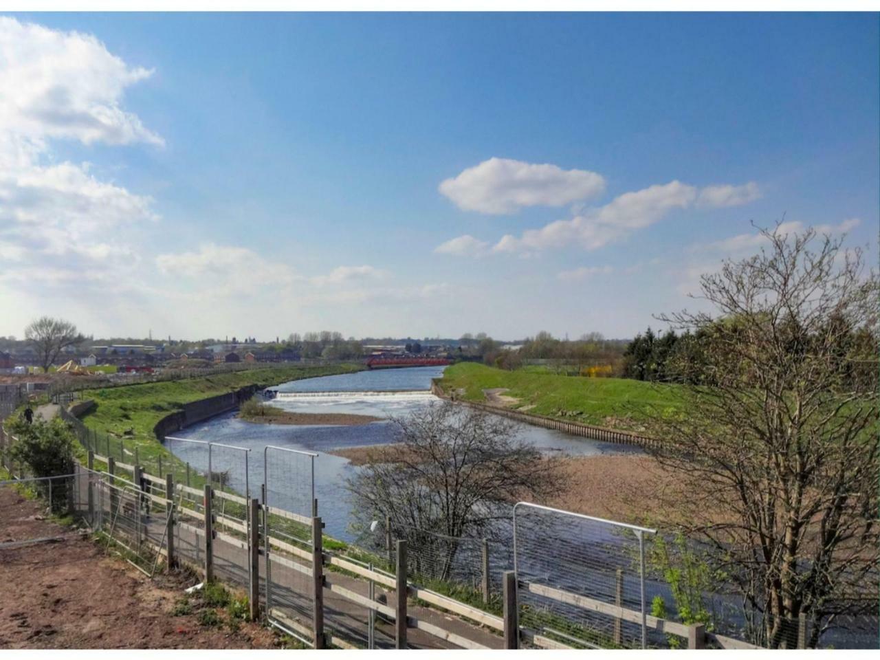 Newly Built, Splendid House For 5 In Manchester! Экстерьер фото