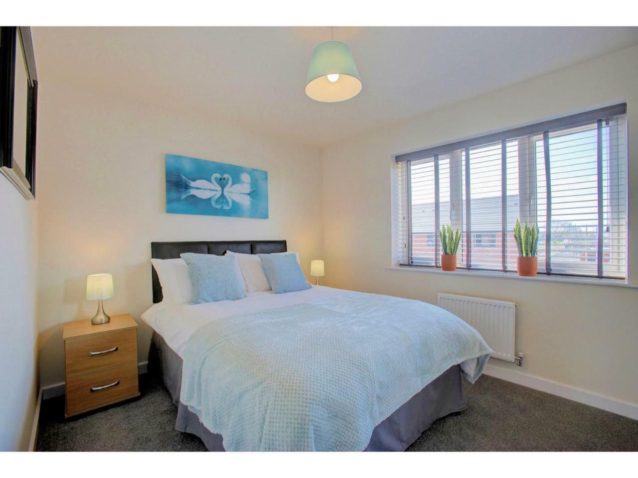Newly Built, Splendid House For 5 In Manchester! Экстерьер фото