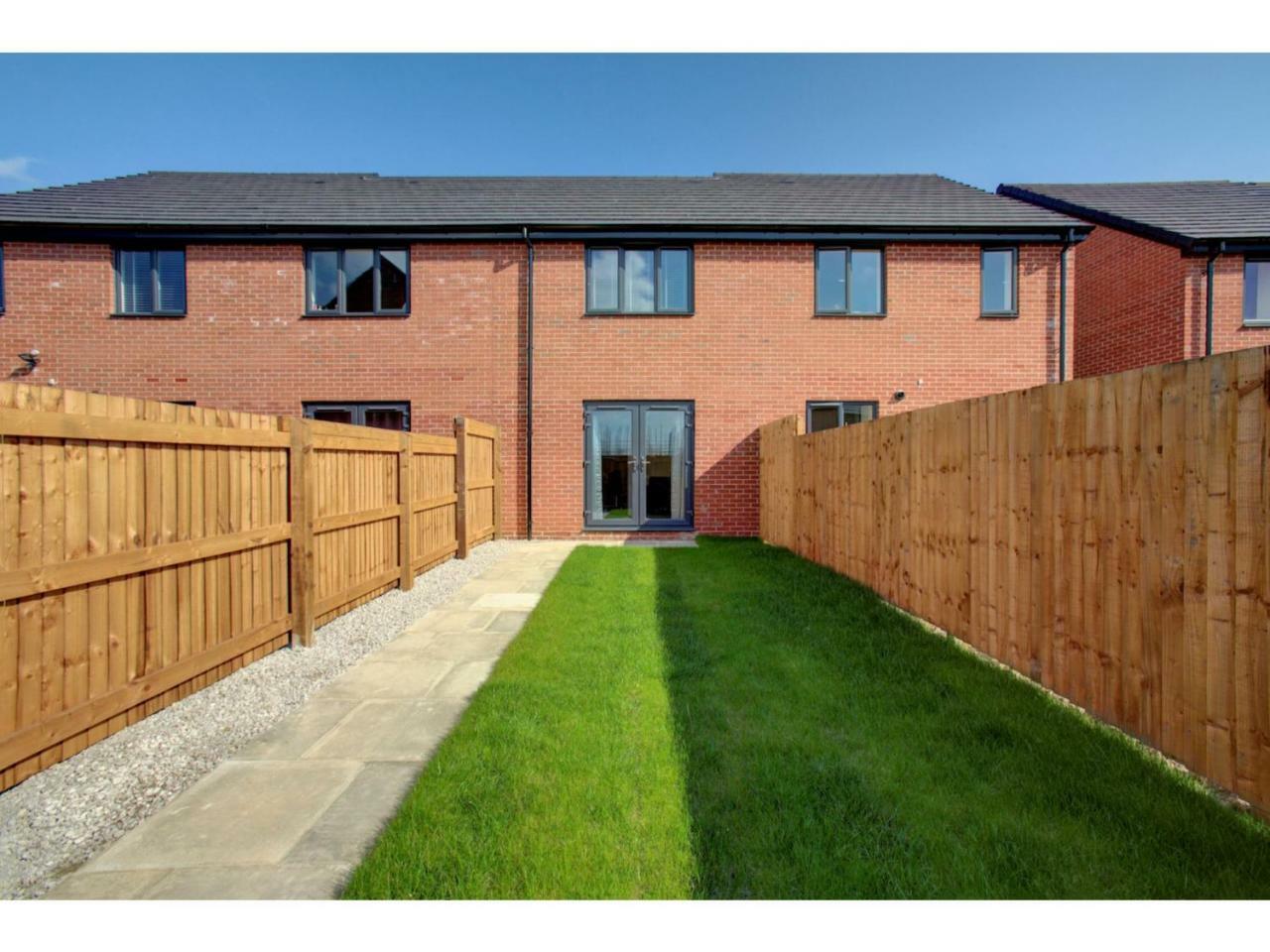 Newly Built, Splendid House For 5 In Manchester! Экстерьер фото